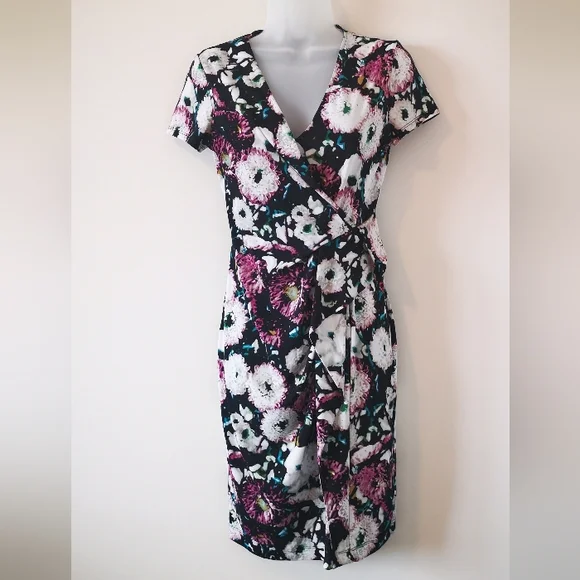 BCBG MaxAzria X-Small Short Sleeve Pink Floral Print Faux Wrap V-neck Dress - Picture 1 of 12